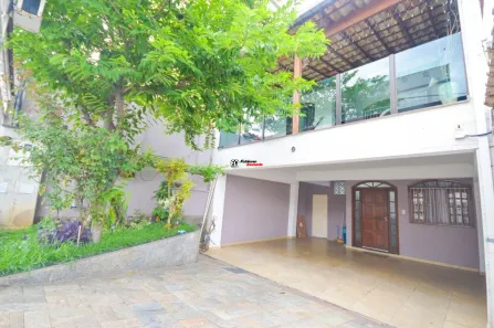 Casa com 4 Quartos à venda, 225m² no Santa Amélia, Belo Horizonte