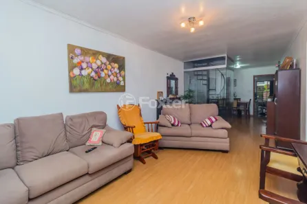 Casa com 3 Quartos à venda, 253m² no Nonoai, Porto Alegre