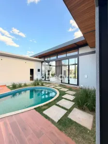 Casa de Condomínio com 4 Quartos para alugar, 550m² no Residencial Goiânia Golfe Clube, Goiânia