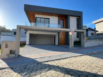 Casa com 3 Quartos à venda, 309m² no Mina do Mato, Criciúma
