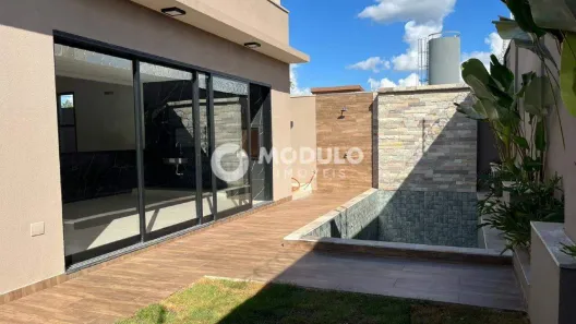 Casa de Condomínio com 3 Quartos à venda, 200m² no Laranjeiras, Uberlândia