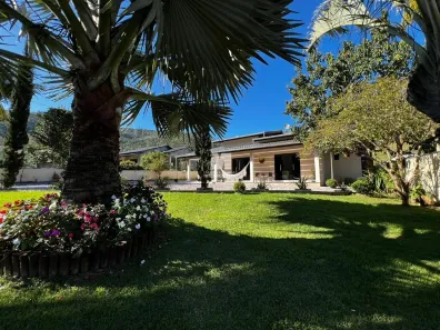 Casa com 4 Quartos à venda, 200m² no Limeira Alta, Brusque