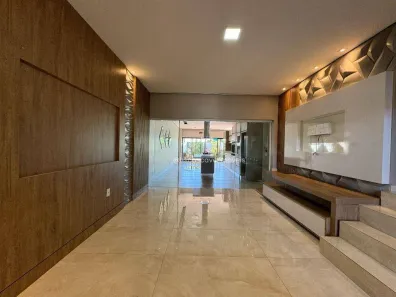 Sobrado com 3 Quartos à venda, 165m² no Universitário, Cascavel