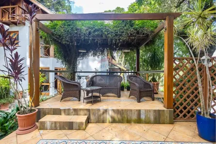 Casa com 7 Quartos à venda, 736m² no Santa Felicidade, Curitiba