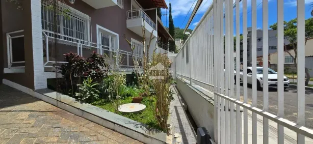 Casa com 4 Quartos à venda, 300m² no Jardim do Sol, Juiz de Fora