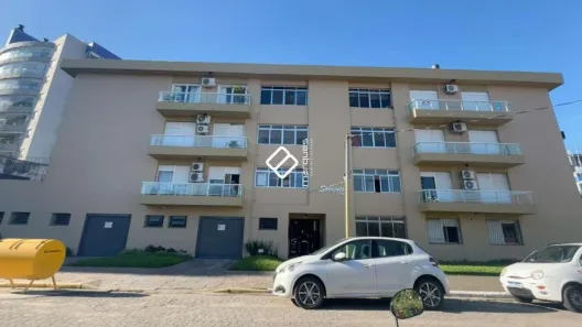 Apartamento com 3 Quartos para alugar, 117m² no Centro, Pelotas
