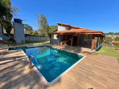 Casa com 3 Quartos à venda, 220m² no Portão, Atibaia