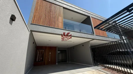 Sobrado com 3 Quartos à venda, 200m² no Igara, Canoas
