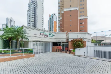 Apartamento com 4 Quartos para alugar, 203m² no Mossunguê, Curitiba