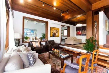 Casa com 3 Quartos à venda, 525m² no Vila Assunção, Porto Alegre