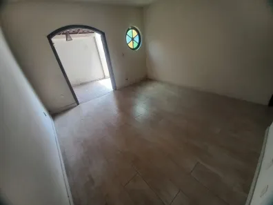 Casa com 4 Quartos para alugar, 200m² no Portuguesa, Rio de Janeiro