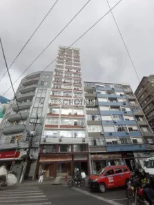 Sala Comercial à venda, 74m² no Santana, Porto Alegre