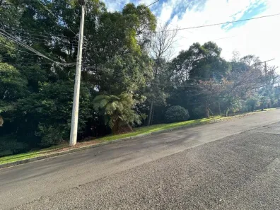 Lote/Terreno à venda, 637m² no Floresta, Gramado