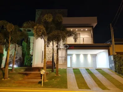 Sobrado com 4 Quartos à venda, 269m² no Condomínio do Lago 1ª Etapa, Goiânia