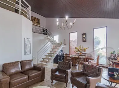 Sobrado com 4 Quartos à venda, 223m² no Adalgisa, Osasco