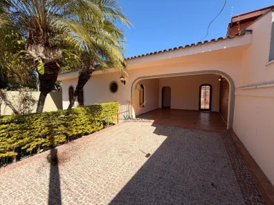Casa com 3 Quartos à venda, 240m² no Cidade Universitária, Campinas