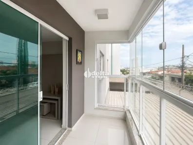 Apartamento com 3 Quartos para alugar, 88m² no Santa Mônica, Uberlândia