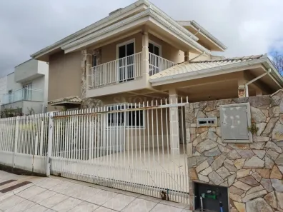 Casa com 3 Quartos à venda, 255m² no Carianos, Florianópolis