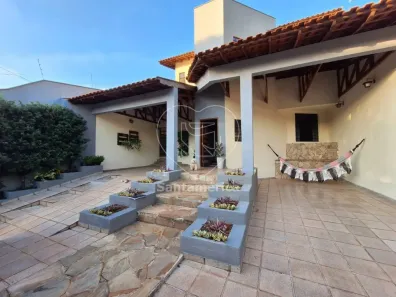 Casa com 3 Quartos à venda, 250m² no Jardim Alvorada, Londrina