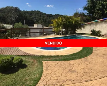 Fazenda/Sítio com 3 Quartos à venda, 300m² no Centro, Mairiporã