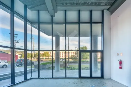 Ponto Comercial para alugar, 282m² no Jardim Carvalho, Porto Alegre