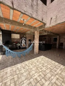 Sobrado com 3 Quartos à venda, 200m² no Sítio Cercado, Curitiba