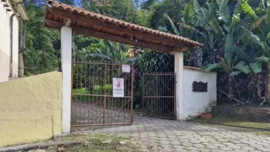 Fazenda/Sítio com 1 Quarto à venda, 739044m² no Zona Rural, Piraí