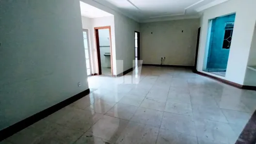 Imóvel Comercial com 7 Quartos para alugar, 317m² no Venda Nova, Belo Horizonte