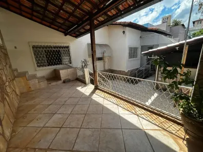 Casa com 3 Quartos à venda, 300m² no Santo André, Belo Horizonte