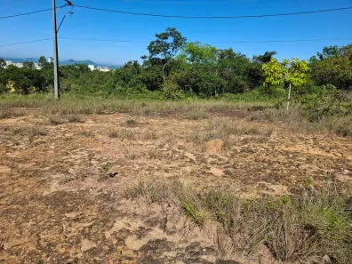 Lote/Terreno à venda, 200m² no Parque União, Macaé
