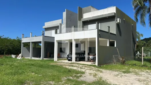 Casa com 3 Quartos à venda, 264m² no Armação do Pântano do Sul, Florianópolis