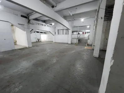 Galpão/Depósito/Armazém com 11 Quartos à venda, 2200m² no Vila Gomes Cardim, São Paulo