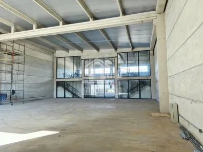 Galpão/Depósito/Armazém para alugar, 740m² no Jardim Cristo Redentor, Ribeirão Preto