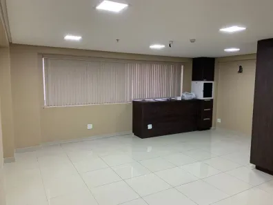 Sala Comercial à venda, 39m² no Jardim Goiás, Goiânia