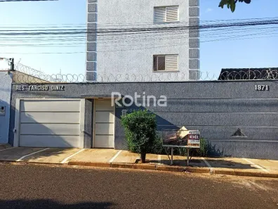 Apartamento com 2 Quartos para alugar, 55m² no Marta Helena, Uberlândia