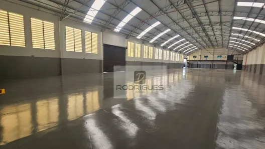 Galpão/Depósito/Armazém para alugar, 1812m² no Vila Nogueira, Diadema