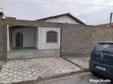 Casa com 4 Quartos para alugar, 158m² no Jardim Califórnia, Taubaté