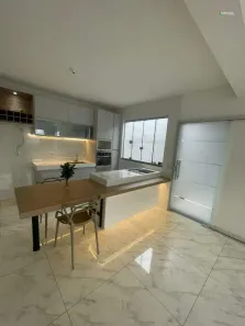 Casa com 3 Quartos para alugar, 100m² no Novo Centro, Santa Luzia