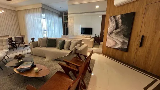 Apartamento com 4 Quartos à venda, 190m² no Meia Praia, Itapema