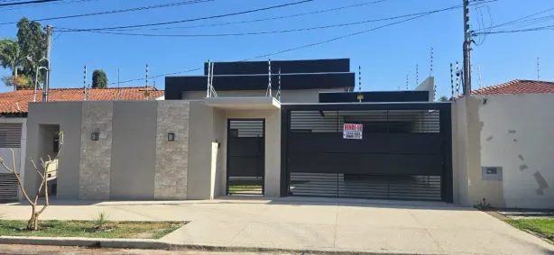 Sobrado com 3 Quartos à venda, 206m² no Panamá, Campo Grande