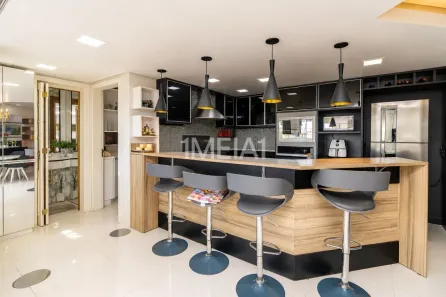Apartamento com 2 Quartos para alugar, 160m² no São João, Porto Alegre