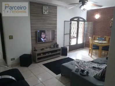 Casa com 3 Quartos à venda, 284m² no Jardim Iva, São Paulo