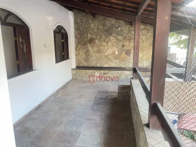 Apartamento com 4 Quartos para alugar, 150m² no Acupe, Salvador