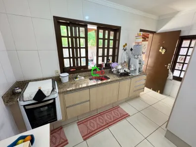 Casa com 2 Quartos à venda, 200m² no Vista Alegre, Vinhedo