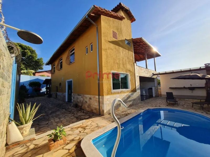 Casa com 4 quartos — Santa Amélia, Belo Horizonte