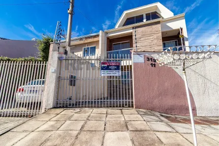 Sobrado com 3 Quartos à venda, 147m² no Uberaba, Curitiba