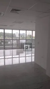 Sala Comercial para alugar, 100m² no Dezoito do Forte Empresarial/Alphaville., Barueri