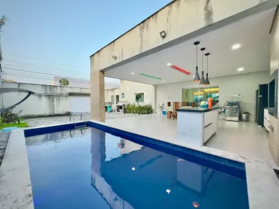 Casa com 6 Quartos à venda, 240m² no Parangaba, Fortaleza