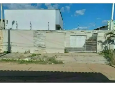 Casa com 3 Quartos à venda, 180m² no Santa Júlia, Mossoró