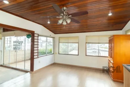 Casa com 3 Quartos para alugar, 180m² no Petrópolis, Porto Alegre